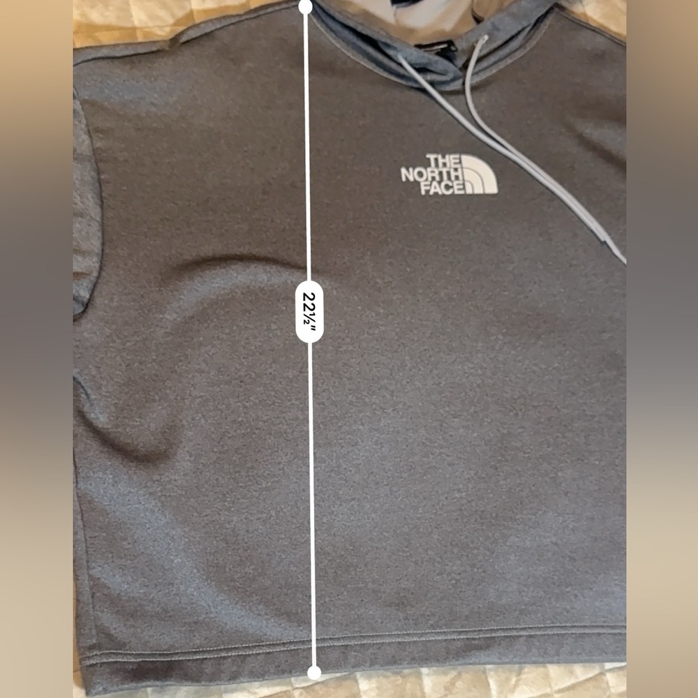 EUC North Face Cropped Heather Gray Women's Hoodie - Picture 7 of 7